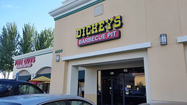 Dickey's Barbecue Pit