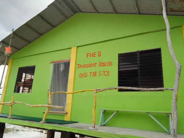 Masasa Beach Tita Fhe's Homestay 2