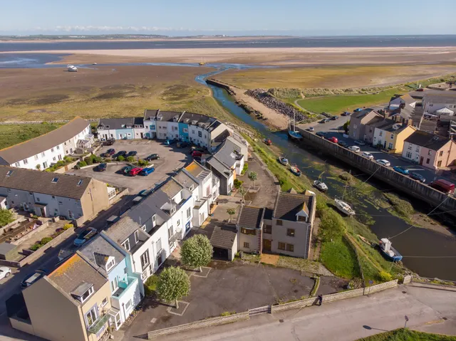 Combe n Sea holiday let