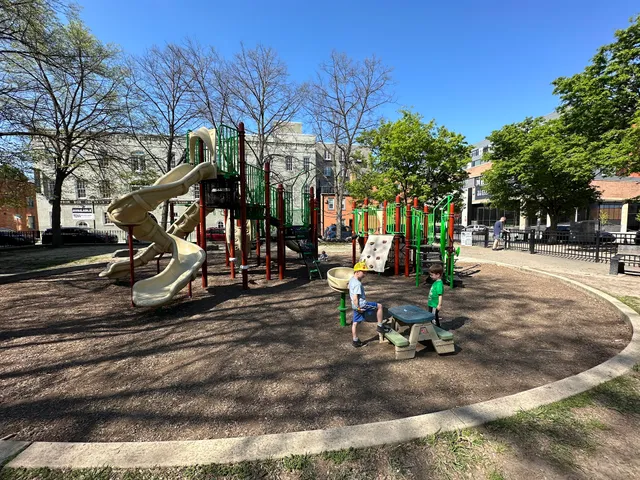 Thames Street Park Playground