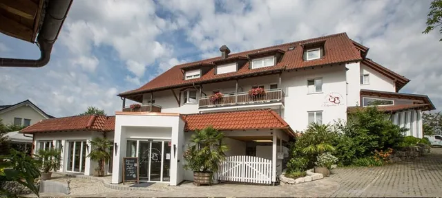 Hotel & Restaurant "Am Obstgarten"