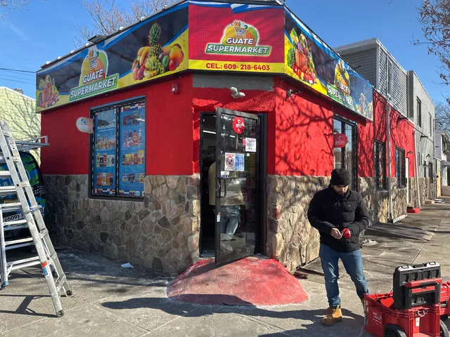 Paleroo Vinyl Wraps ,Sign & Graphics