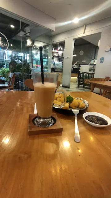 Pagi Pagi Coffee & Eatery - Sultan Agung