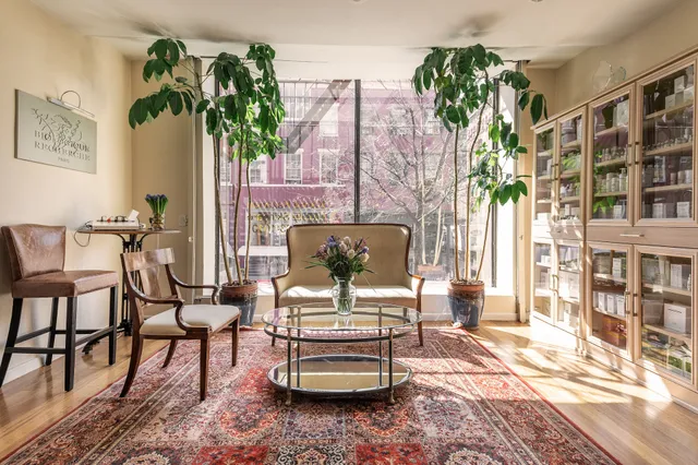 Kariné Kazarian - Greenwich Village