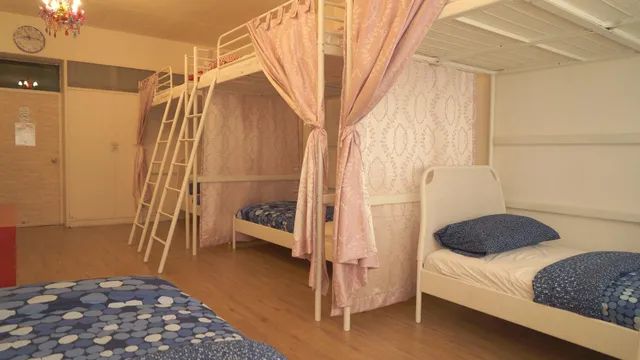 Blue Jasmine Hostel (บลู จัสมิน โฮสเทล)