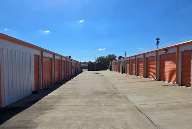 Mini Mall Storage - Parkersburg