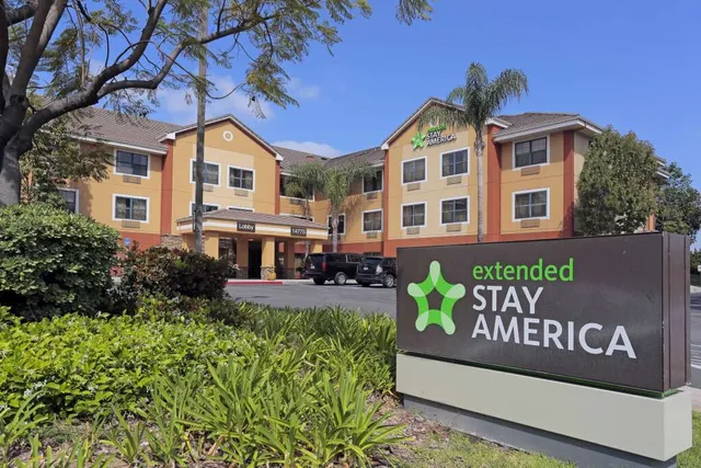 Relax Suites Extended Stay - La Mirada