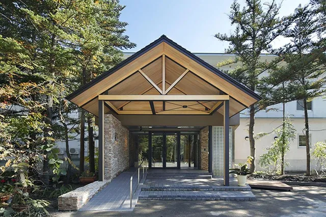 風木立の川辺紫明館