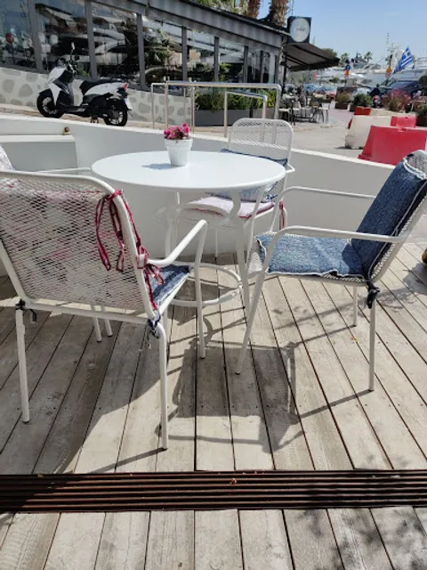 Rocambolesco handmade Gelato & Brunch