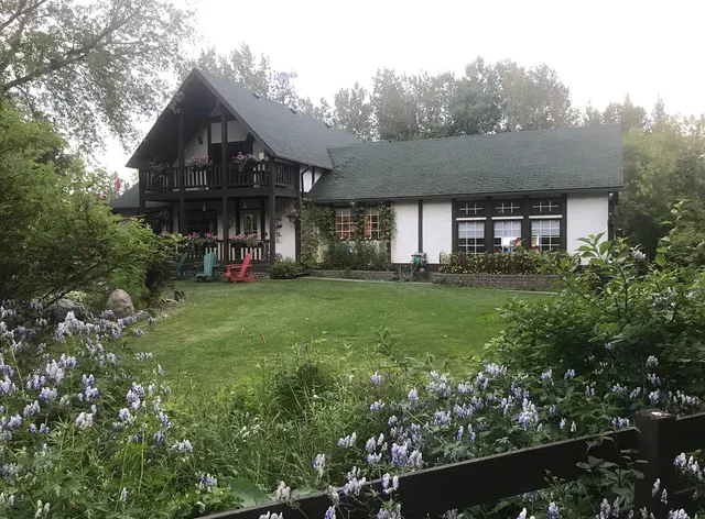 Hamilton House Bed & Breakfast