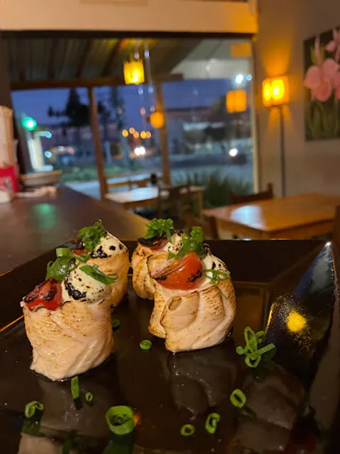 Sushi e Poke Ibiraquera