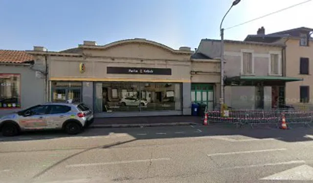 72 Av. du Maréchal de Lattre-de-Tassigny