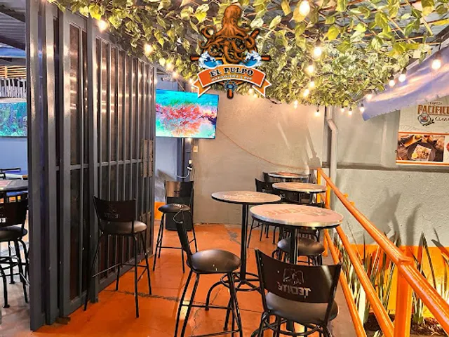 El Pulpo Marisquería & Bar
