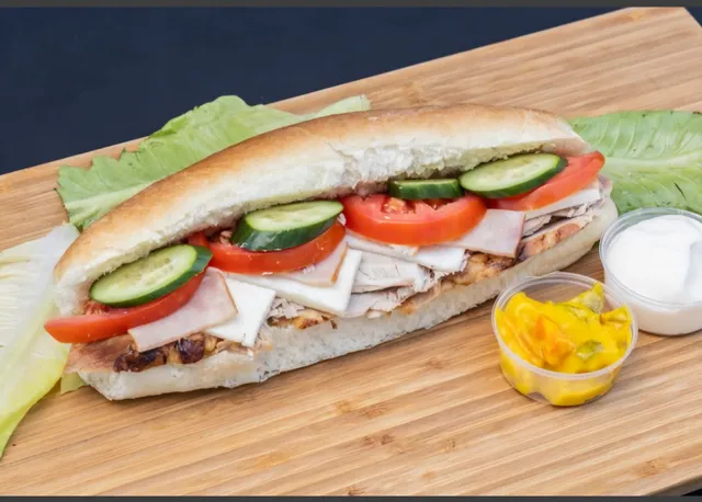 To Eklekto Sandwiches ( Dikastiria area )