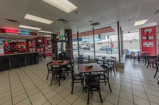 Alumni Grill at Wildwood