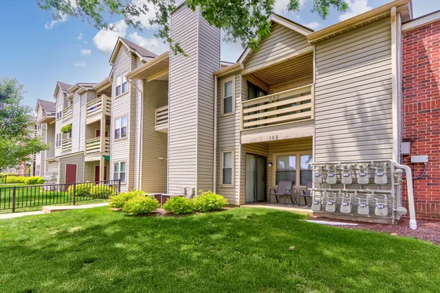 Monroeville Apartments at Belmont Ridge