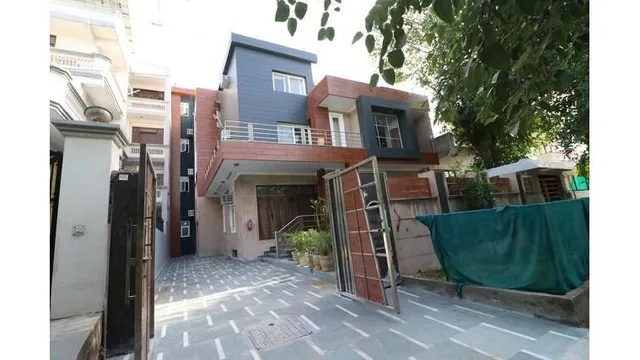 Super Capital O Esscon House Near Payal Cinema