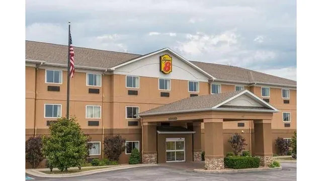Super 8 by Wyndham St Robert Ft Leonard Wood Area