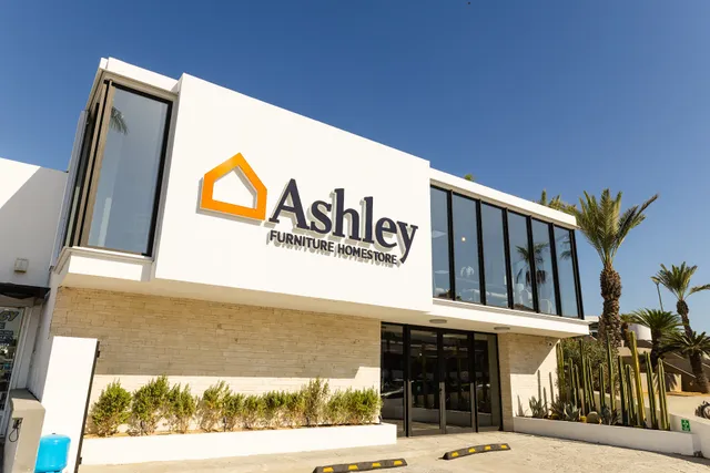 Ashley Furniture Homestore Los Cabos