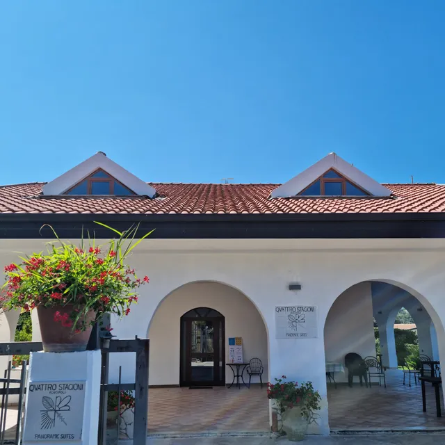 Qvattro Stagioni panoramic suites