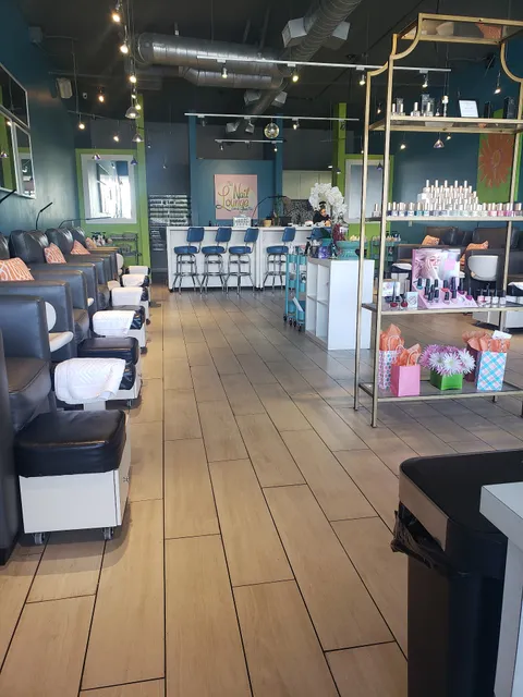 The Nail Lounge