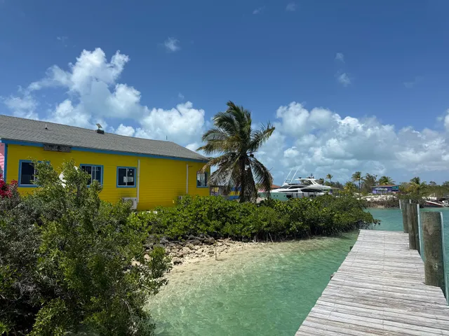 Hawks Nest Resort & Marina