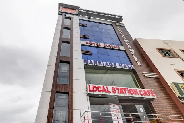 Collection O Hotel Mayur And Banquet