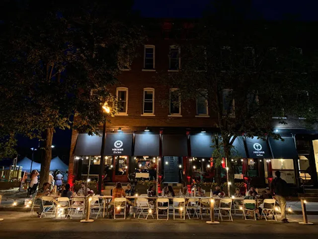 Machina Kitchen & ArtBar