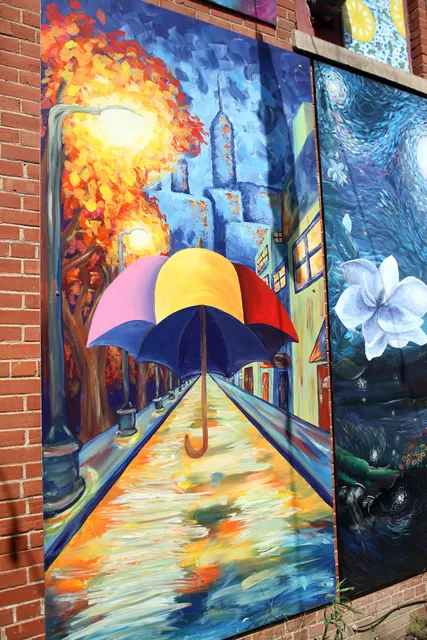 Magnolia Mile Art Alley