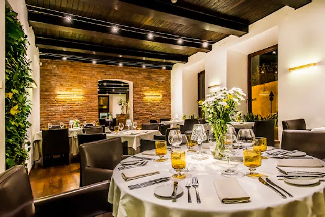 Albertina Restaurant & Wine