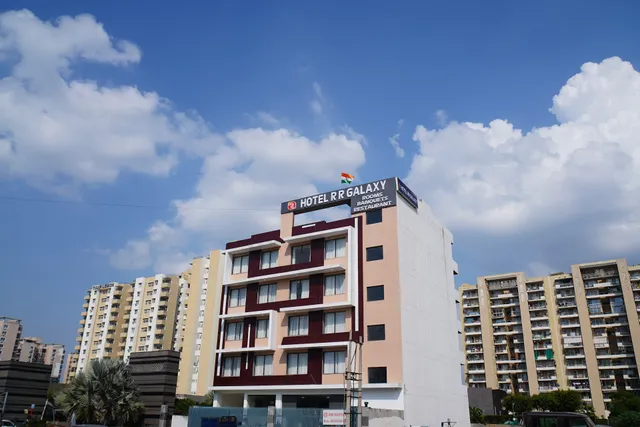 Hotel RR Galaxy Gurugram