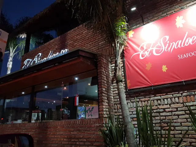 El Sinaloense seafood and drinks