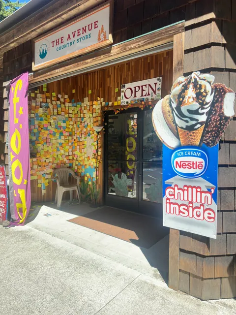 Avenue Country Store