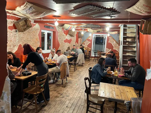 Kat's corner Charleroi/Digue