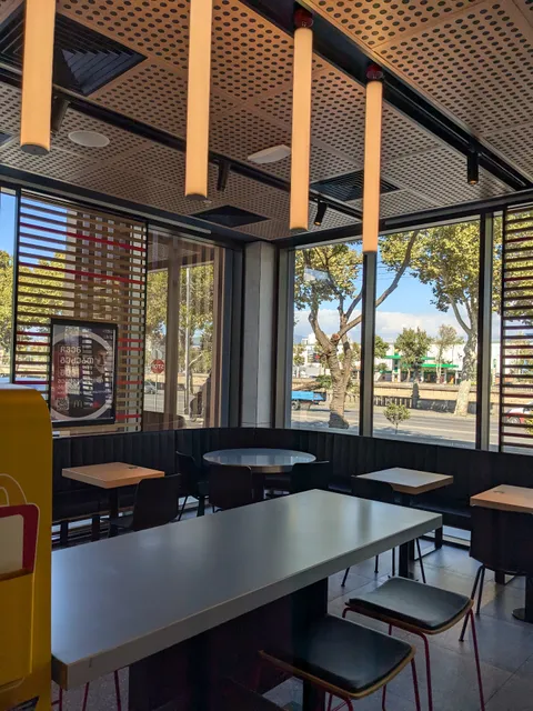 McDonald's Riverside