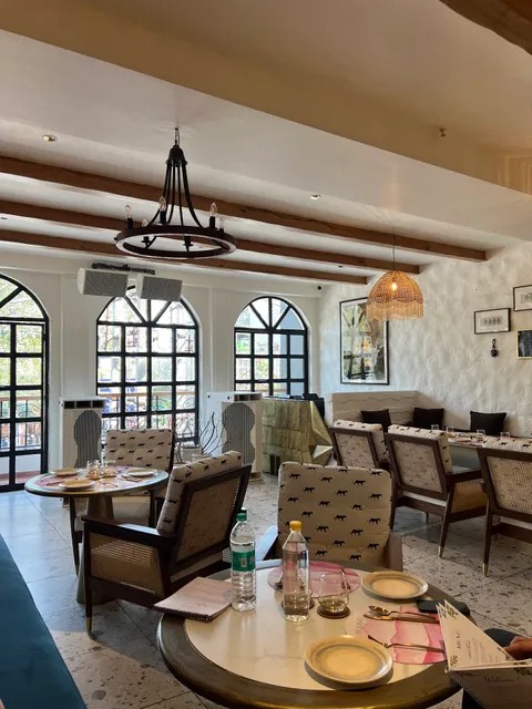 MOJAVE - Artisanal Kitchen & Bar