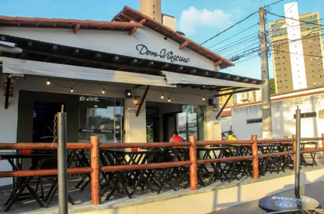 Dom Vinícius Bar & Restaurante