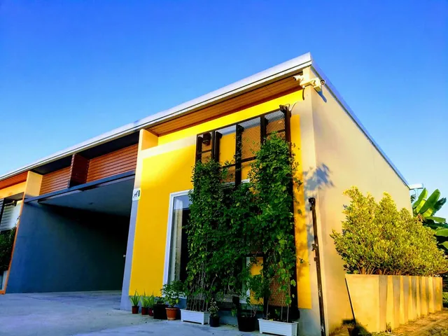 เอนนี่ไทม์ แอท 24 รีสอร์ท