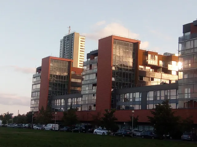 UP 34 FLOOR APARTMENTS