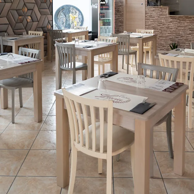 Pizzeria Casa De Lucia