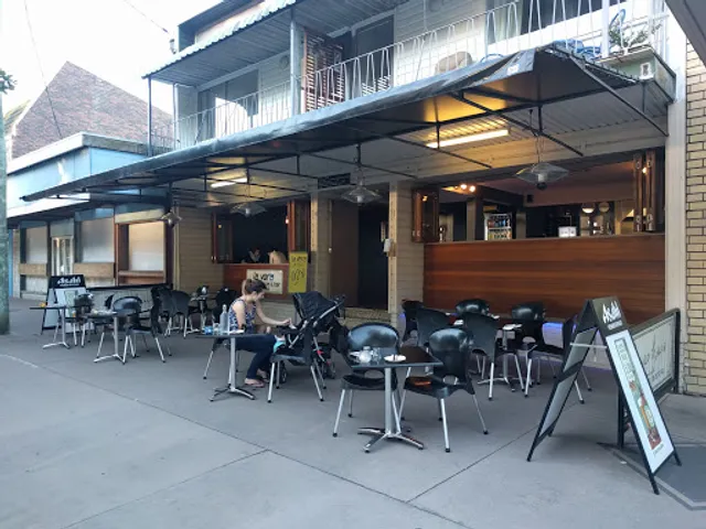 La Vera Gourmet Pizza & Bar