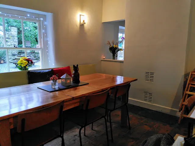 Cafe in the Courtyard