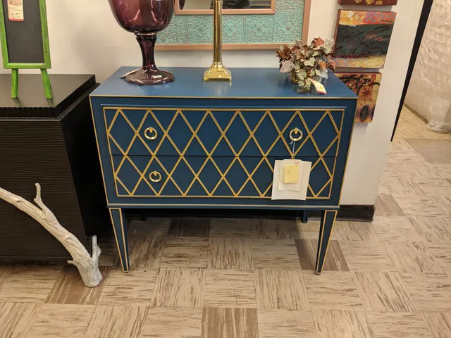 Fish Furniture Outlet/Warehouse