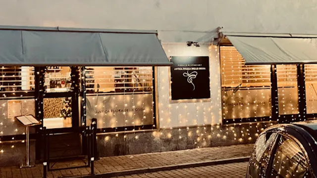 Ristorante Pizzeria Antica Piazza Delle Grida