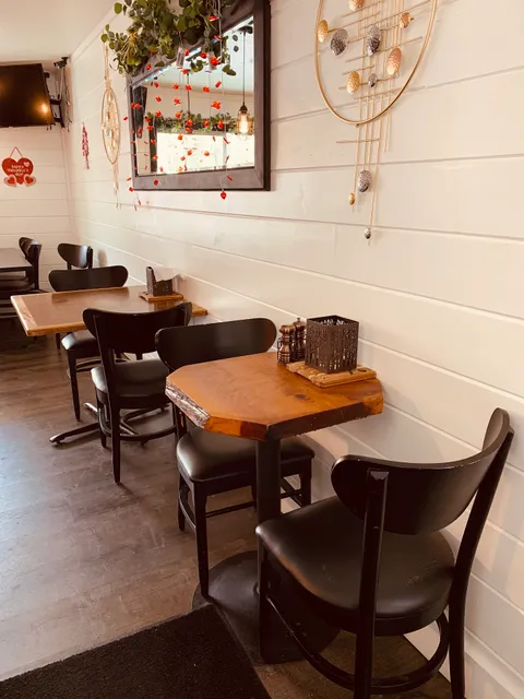 Jakobe's Famous Foods