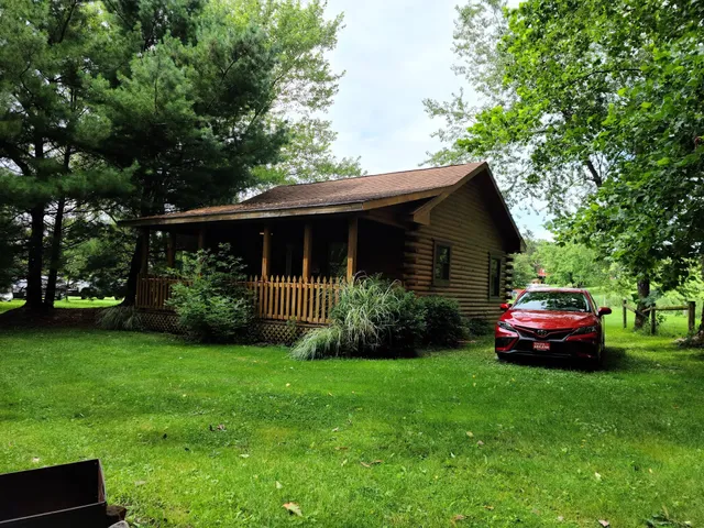 Shelter Valley Country Log Cabins