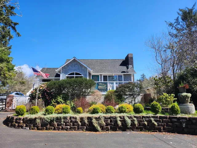 Captain Mike's Snug Harbor