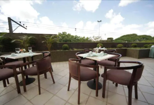 Rede Andrade Vernon Hotel