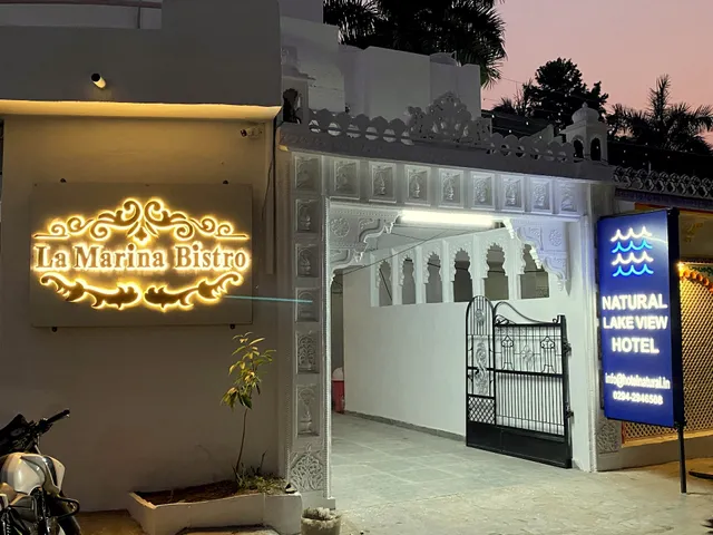 Natural Lake View Hotel