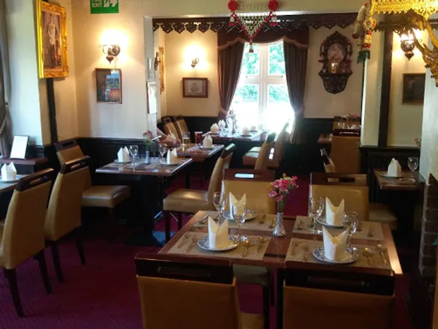 The Hamilton Arms - Nava Thai